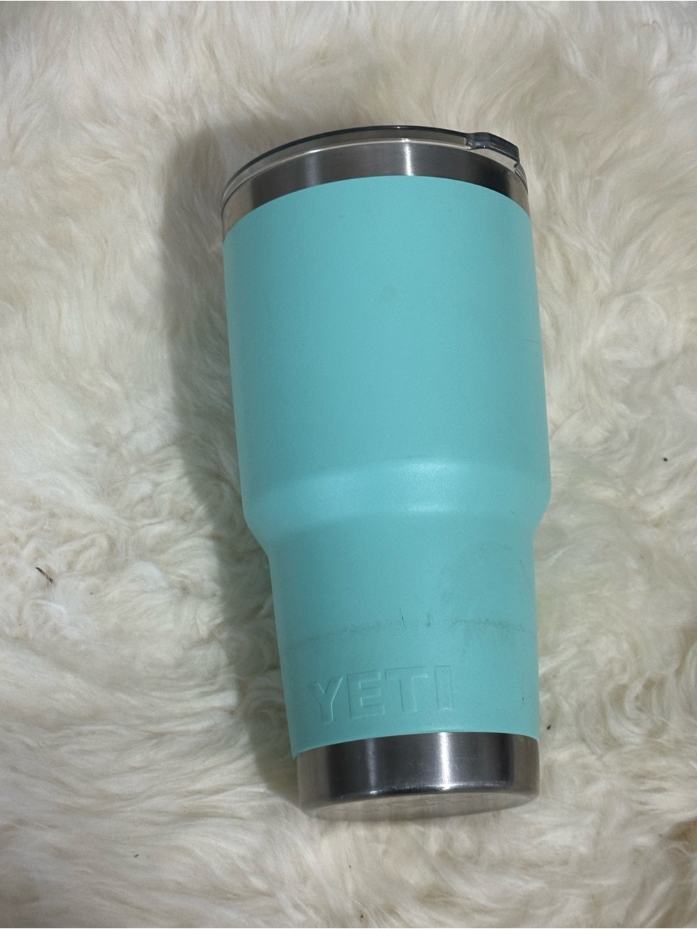 YETI Rambler Tumbler in Seafoam Blue